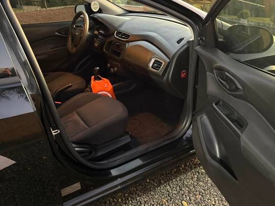 CHEVROLET ONIX 1.0 MPFI LT 8V FLEX 4P MANUAL CHEVROLET ONIX 1.0 MPFI LT 8V FLEX 4P MANUAL